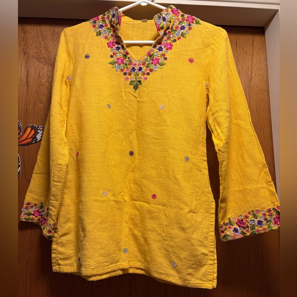 Embroidered V-Neck Tunic Top in Yellow